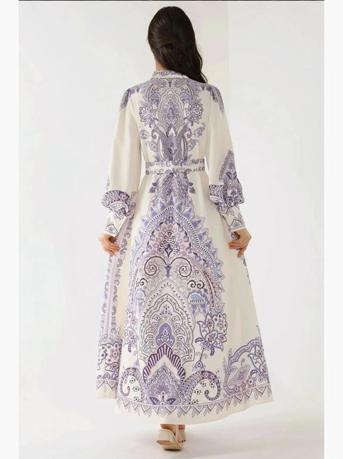 Vestido maxi estampado de manga comprida com cinto hiccup - Kiabi