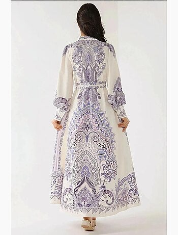 Vestido maxi estampado de manga comprida com cinto