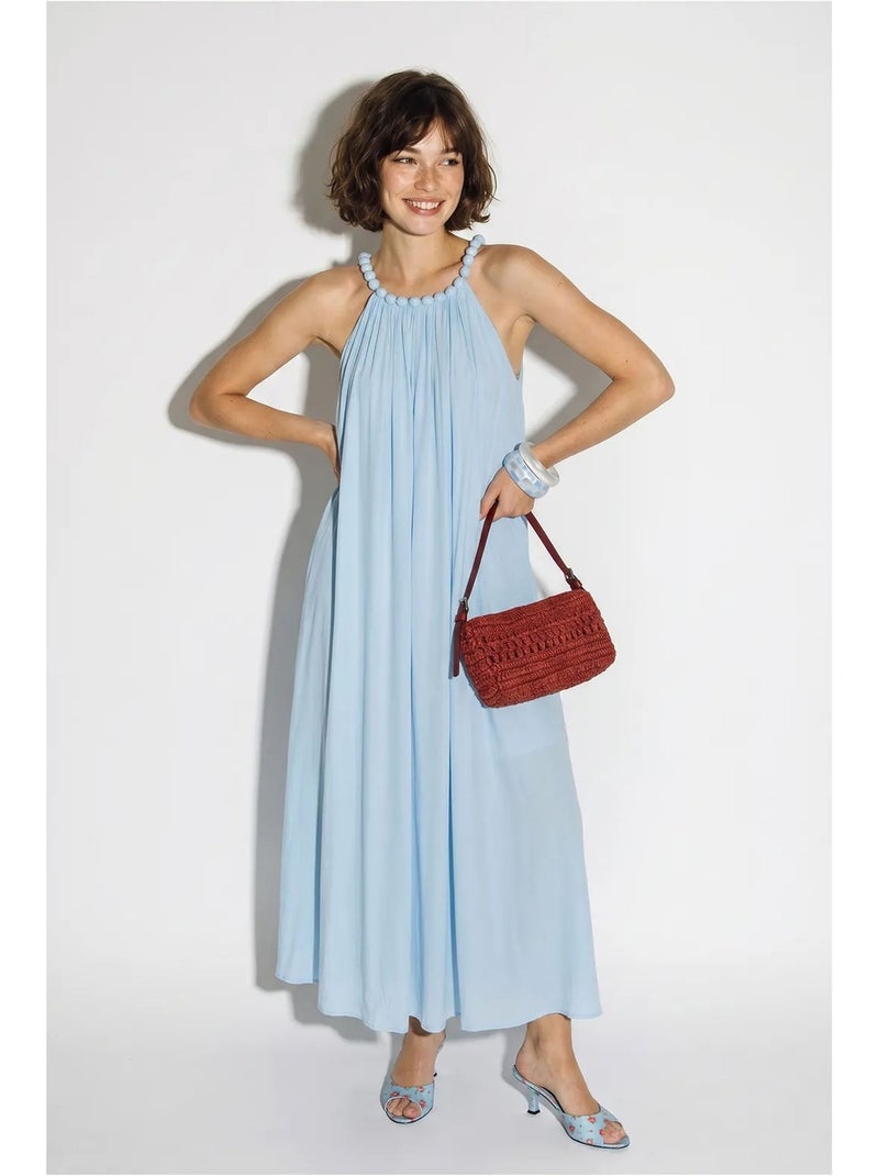 Vestido maxi feminino com decote halter e bolso lucci Azul-céu - Kiabi