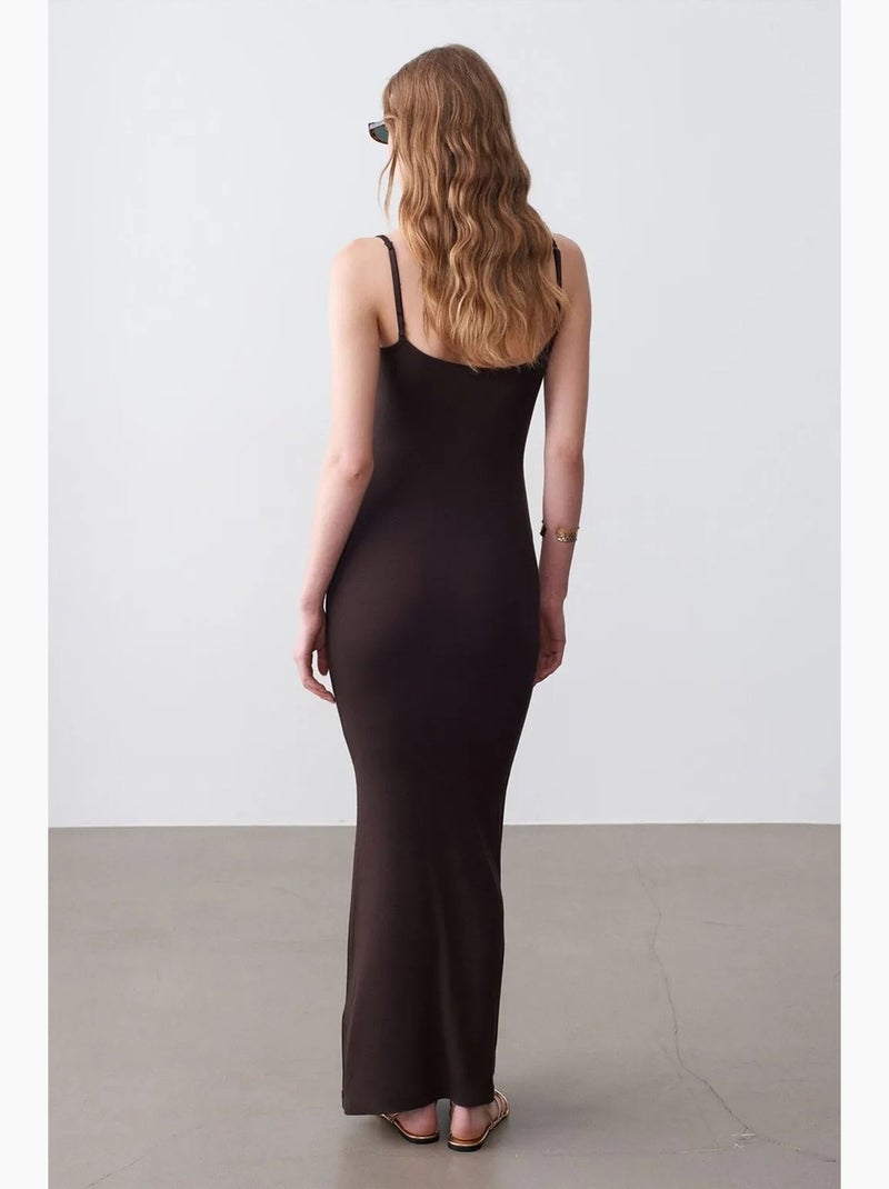 Vestido maxi justo canelado dilvin Castanho-chocolate - Kiabi