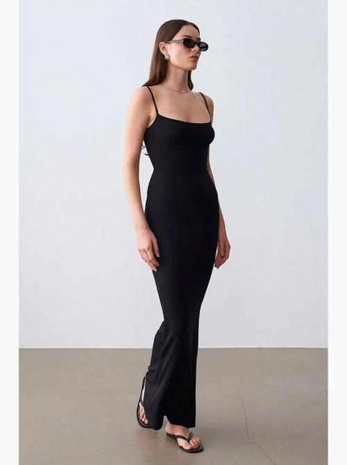 Vestido maxi justo canelado dilvin - Kiabi Vestido maxi justo canelado dilvin - Kiabi
