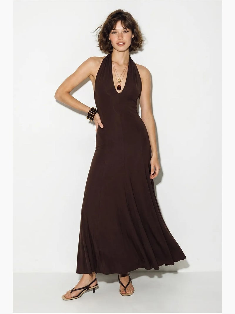 Vestido maxi justo com decote halter lucci Castanho-chocolate - Kiabi