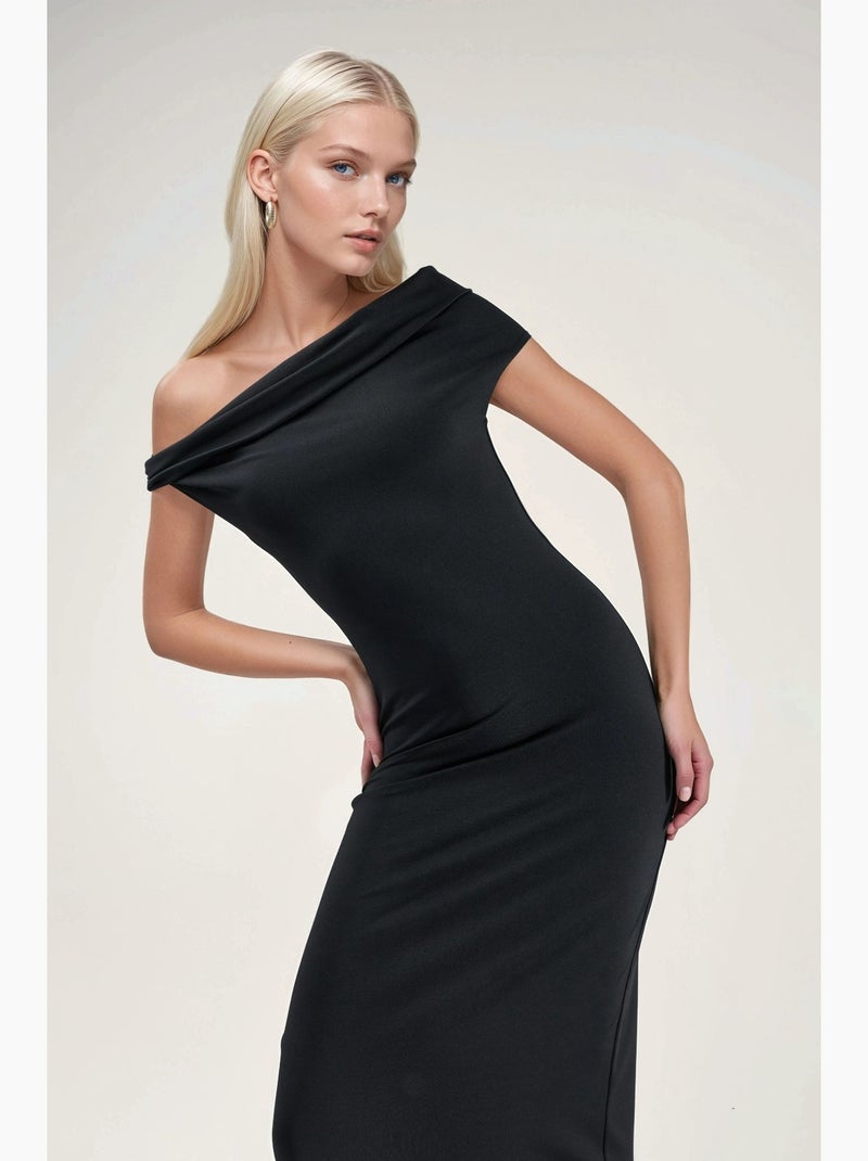Vestido maxi justo com gola assimétrica hiccup Preto - Kiabi
