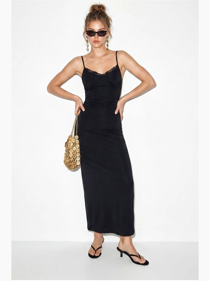 Vestido maxi justo em renda lucci Preto - Kiabi