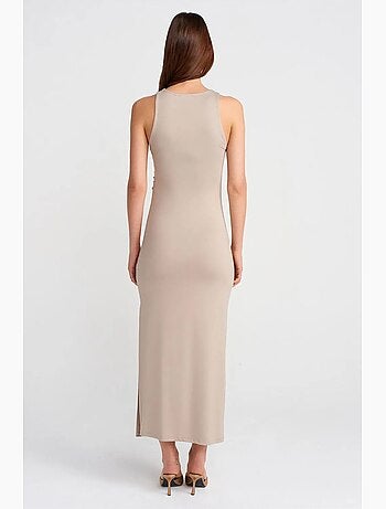 Vestido maxi justo sem mangas com racha dilvin