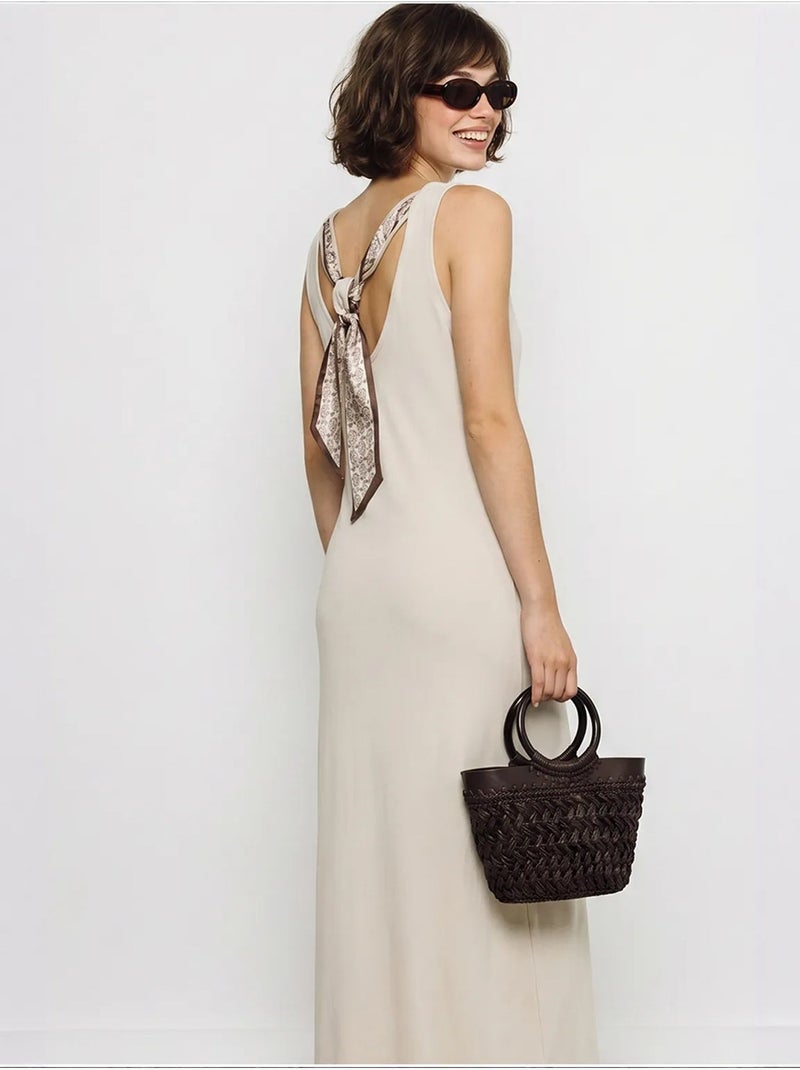 Vestido maxi reto sem mangas com fenda lucci Areia - Kiabi