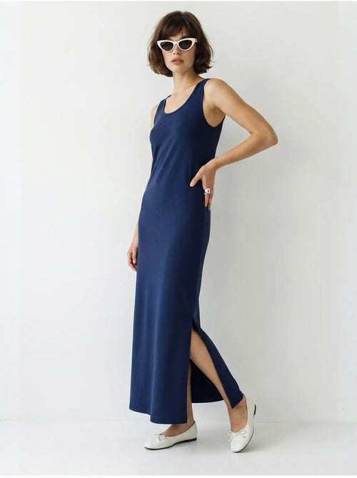 Vestido maxi reto sem mangas com fenda lucci - Kiabi Vestido maxi reto sem mangas com fenda lucci - Kiabi