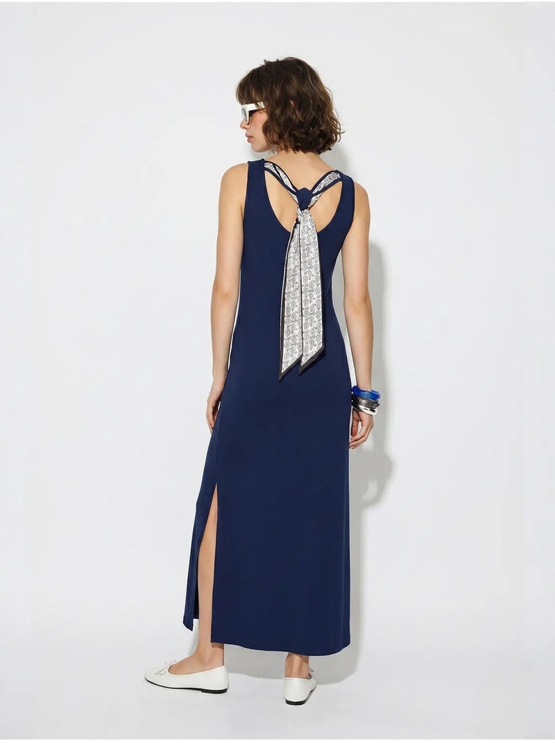 Vestido maxi reto sem mangas com fenda lucci Azul-marinho - Kiabi