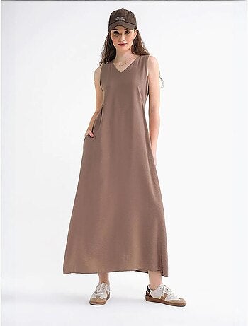 Vestido maxi sem mangas com decote em v e bolsos mixray