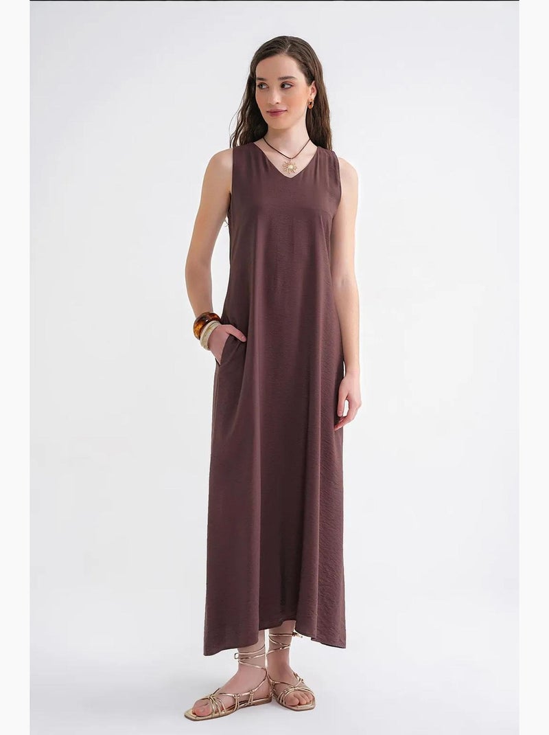 Vestido maxi sem mangas com decote em v e bolsos mixray Castanho-claro - Kiabi