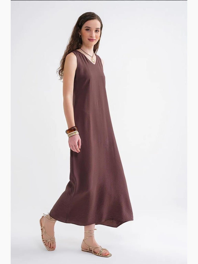 Vestido maxi sem mangas com decote em v e bolsos mixray Castanho-claro - Kiabi