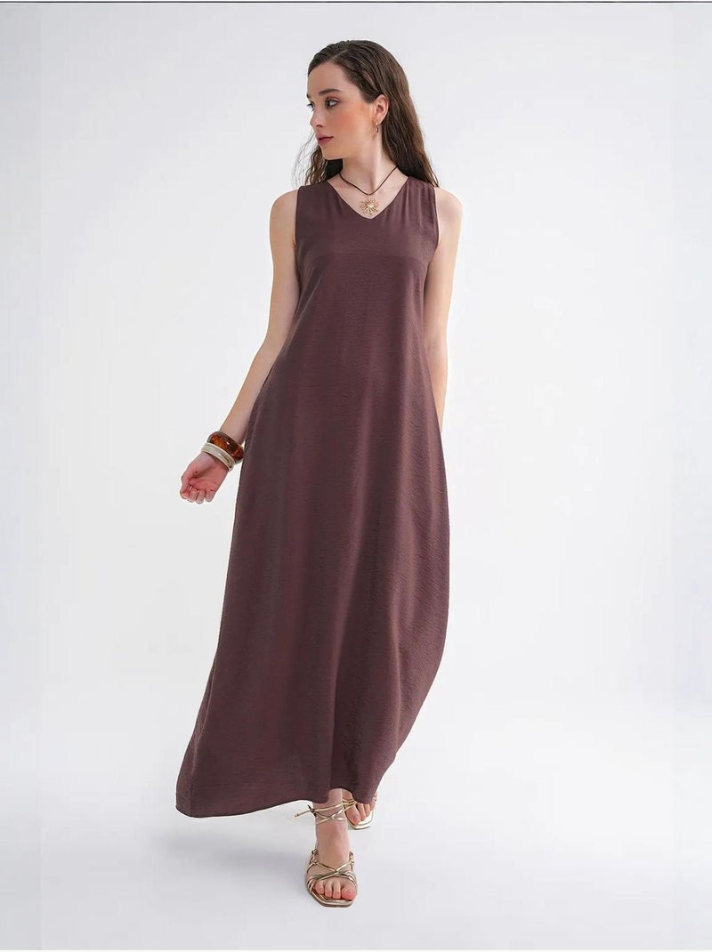 Vestido maxi sem mangas com decote em v e bolsos mixray Castanho-claro - Kiabi