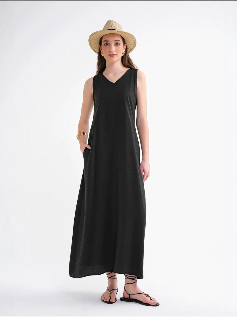 Vestido maxi sem mangas com decote em v e bolsos mixray Preto - Kiabi