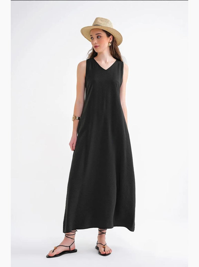 Vestido maxi sem mangas com decote em v e bolsos mixray Preto - Kiabi