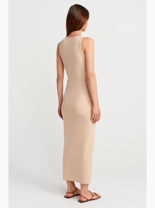 Vestido maxi sem mangas em mistura de algodão canelado dilvin - Kiabi Vestido maxi sem mangas em mistura de algodão canelado dilvin - Kiabi