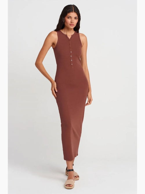 Vestido maxi sem mangas em mistura de algodão canelado dilvin - Kiabi Vestido maxi sem mangas em mistura de algodão canelado dilvin - Kiabi