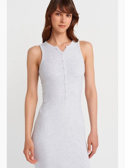 Vestido maxi sem mangas em mistura de algodão canelado dilvin - Kiabi Vestido maxi sem mangas em mistura de algodão canelado dilvin - Kiabi