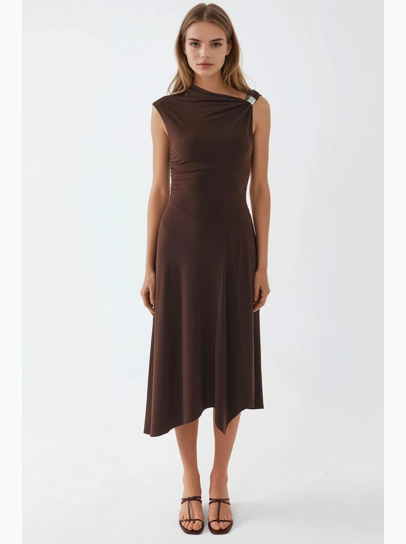 Vestido midi assimétrico com detalhe de acessório busem Castanho-escuro - Kiabi