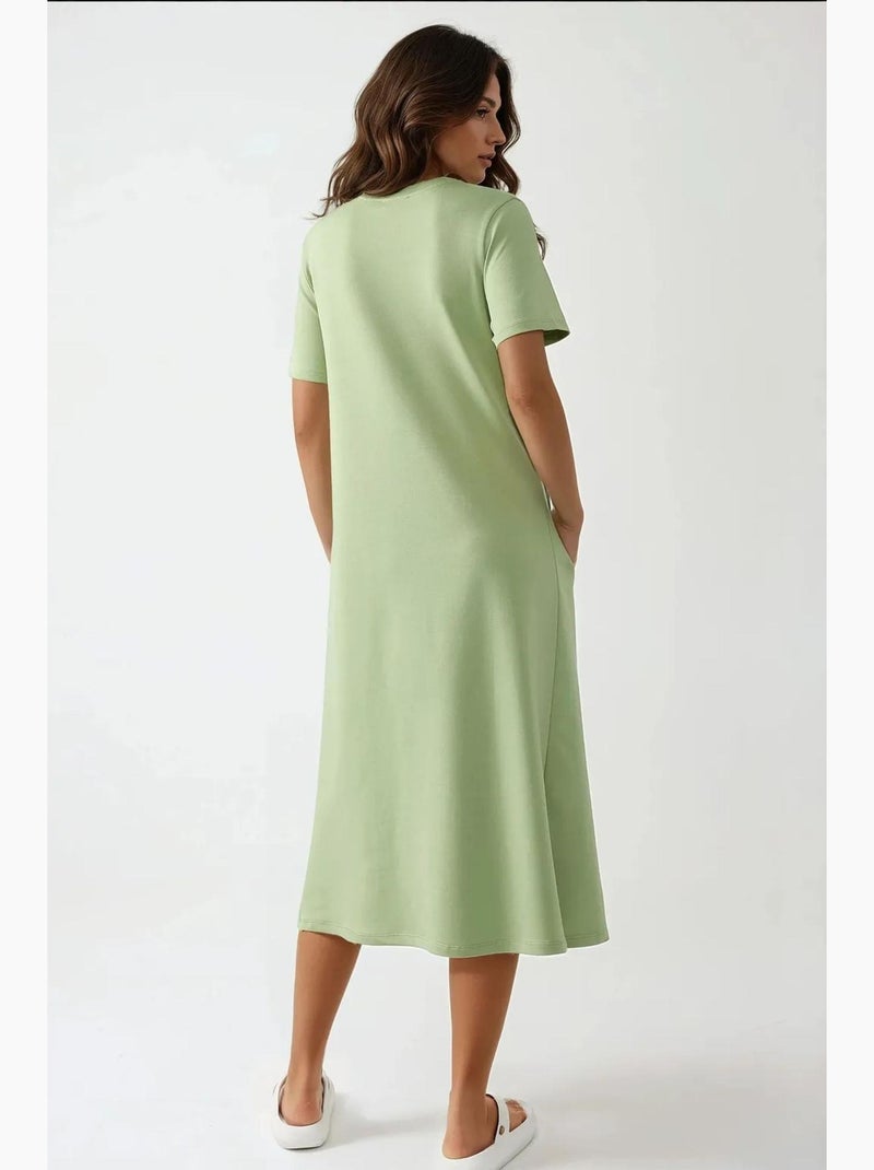 Vestido midi básico com decote redondo e manga curta, hiccup Verde pastel - Kiabi