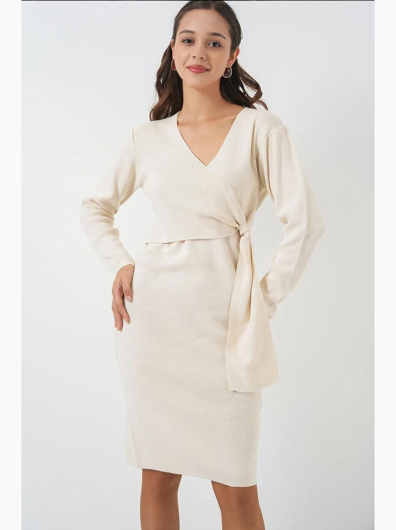 Vestido midi bodycon com decote em v e fecho com laço bdart Marfim - Kiabi