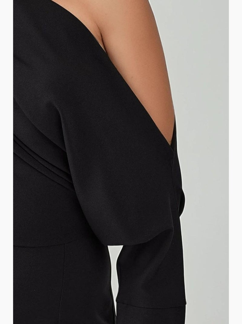 Vestido midi bodycon com gola assimétrica e racha hiccup Preto - Kiabi