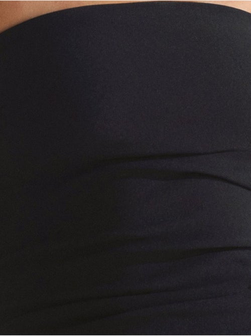 Vestido midi bodycon sem alças com racha dilvin - Kiabi Vestido midi bodycon sem alças com racha dilvin - Kiabi