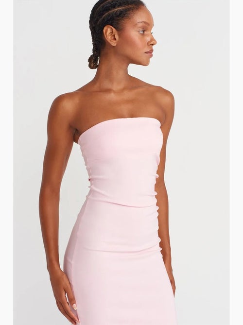 Vestido midi bodycon sem alças com racha dilvin - Kiabi Vestido midi bodycon sem alças com racha dilvin - Kiabi