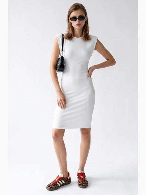 Vestido midi bodycon sem mangas com canelado mixray - Kiabi Vestido midi bodycon sem mangas com canelado mixray - Kiabi