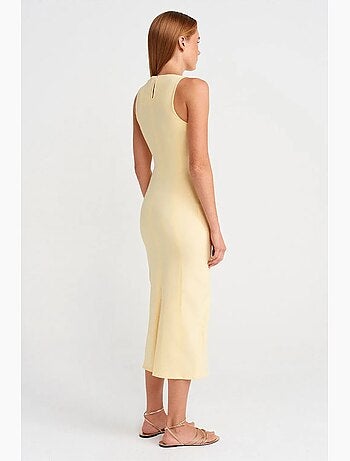 Vestido midi bodycon sem mangas com racha dilvin