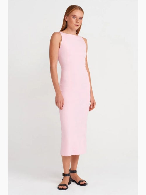 Vestido midi bodycon sem mangas com racha dilvin - Kiabi Vestido midi bodycon sem mangas com racha dilvin - Kiabi