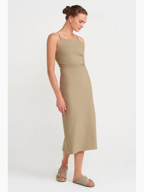 Vestido midi bodycon sem mangas dilvin - Kiabi Vestido midi bodycon sem mangas dilvin - Kiabi