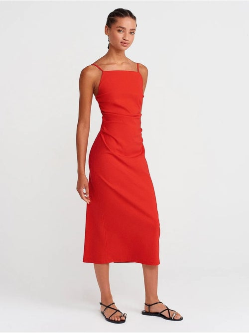 Vestido midi bodycon sem mangas dilvin - Kiabi Vestido midi bodycon sem mangas dilvin - Kiabi