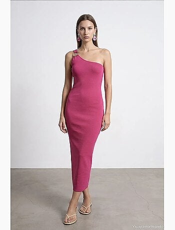 Vestido midi canelado assimétrico de um ombro só dilvin