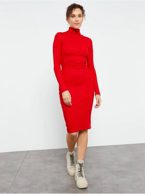Vestido midi canelado de gola alta tommy - Kiabi Vestido midi canelado de gola alta tommy - Kiabi