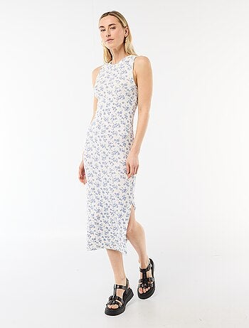 Vestido midi canelado sem mangas