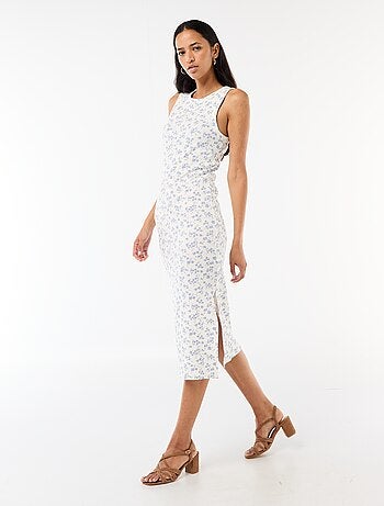 Vestido midi canelado sem mangas