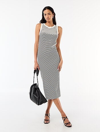 Vestido midi canelado sem mangas