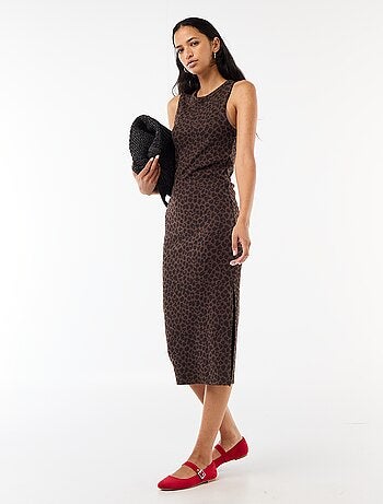 Vestido midi canelado sem mangas