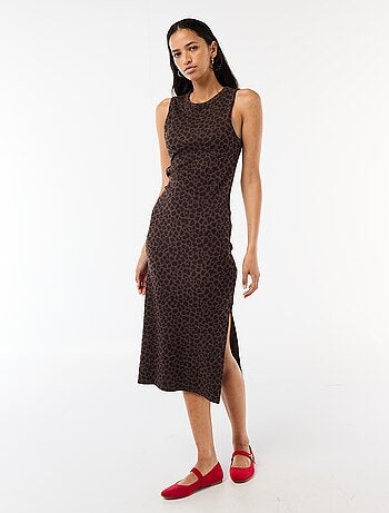 Vestido midi canelado sem mangas