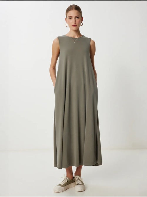 Vestido midi casual de corte solto com bolsos istanbul - Kiabi Vestido midi casual de corte solto com bolsos istanbul - Kiabi