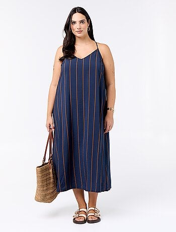 Vestido midi com alças ajustáveis