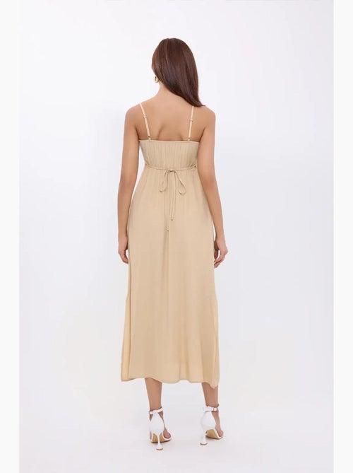 Vestido midi com alças finas e atilhos à frente hiccup - Kiabi Vestido midi com alças finas e atilhos à frente hiccup - Kiabi