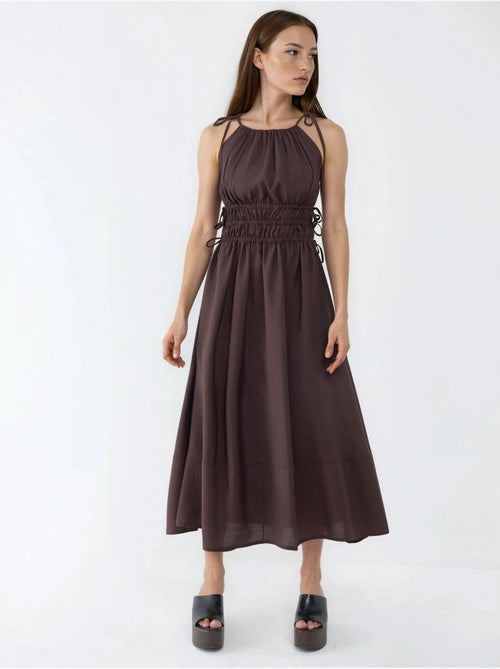 Vestido midi com alças franzidas busem - Kiabi Vestido midi com alças franzidas busem - Kiabi