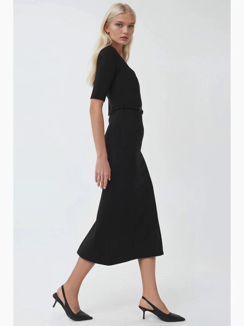 Vestido midi com cinto e decote quadrado busem - Kiabi