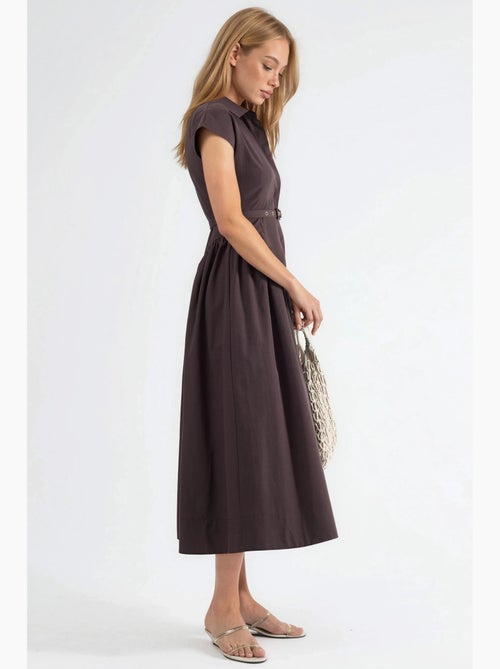 Vestido midi com cinto e gola de camisa busem - Kiabi Vestido midi com cinto e gola de camisa busem - Kiabi
