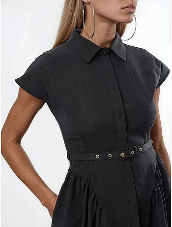 Vestido midi com cinto e gola de camisa busem
