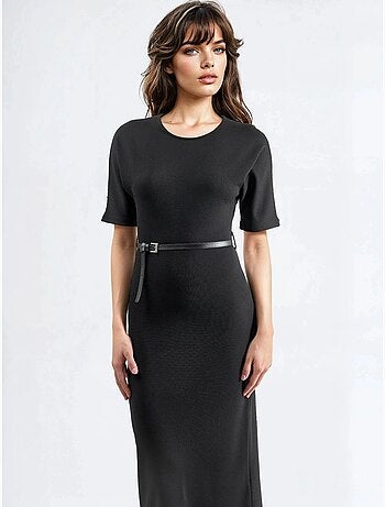 Vestido midi com cinto e manga curta busem