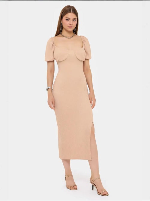 Vestido midi com decote em coração e manga abalonada e racha lateral - Kiabi