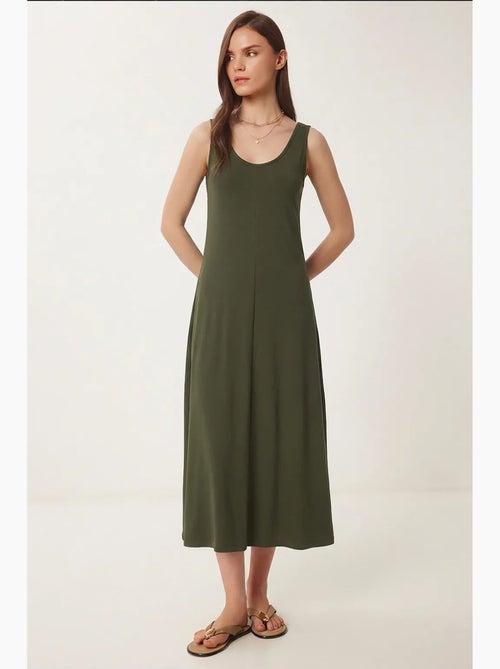 Vestido midi com decote em u istanbul - Kiabi Vestido midi com decote em u istanbul - Kiabi