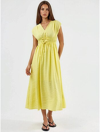 Vestido midi com decote em v e detalhe de laço busem